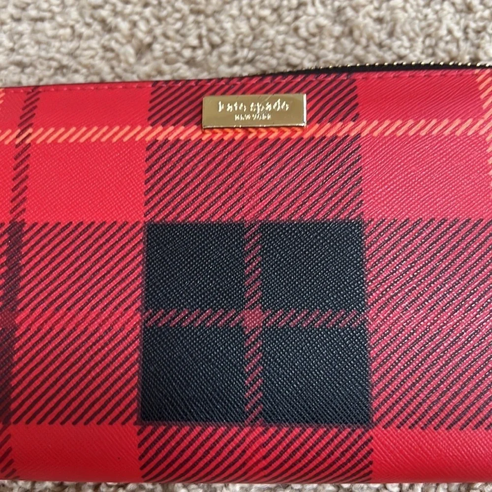 NWT! KATE SPADE Neda Newbury lane printed plaid red wallet.